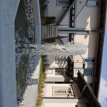 Le Residenze Del Tenore Romano di Lombardia Exterior foto